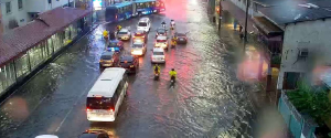 Lluvias deja 60 puntos inundados en Guayaquil y se desborda el río Tenguel image